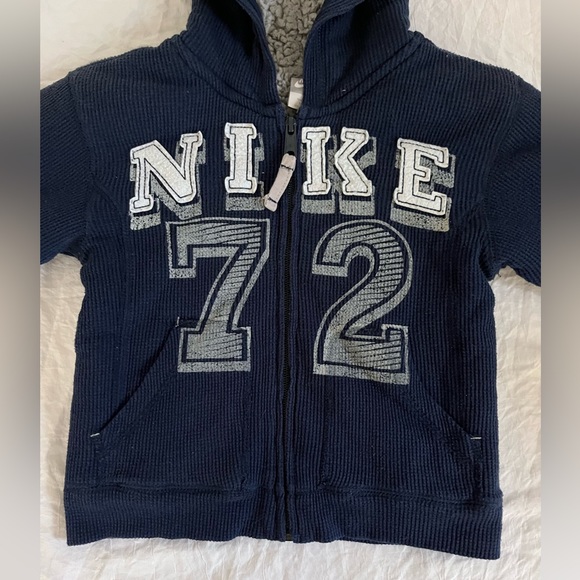 Nike kids super soft hoodie sweatshirt - Picture 4 of 8